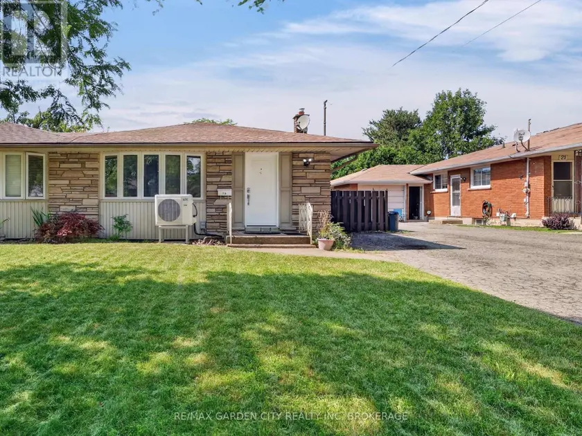 Semi-Detached/Link at 19 BLACK KNIGHT ROAD, St. Catharines