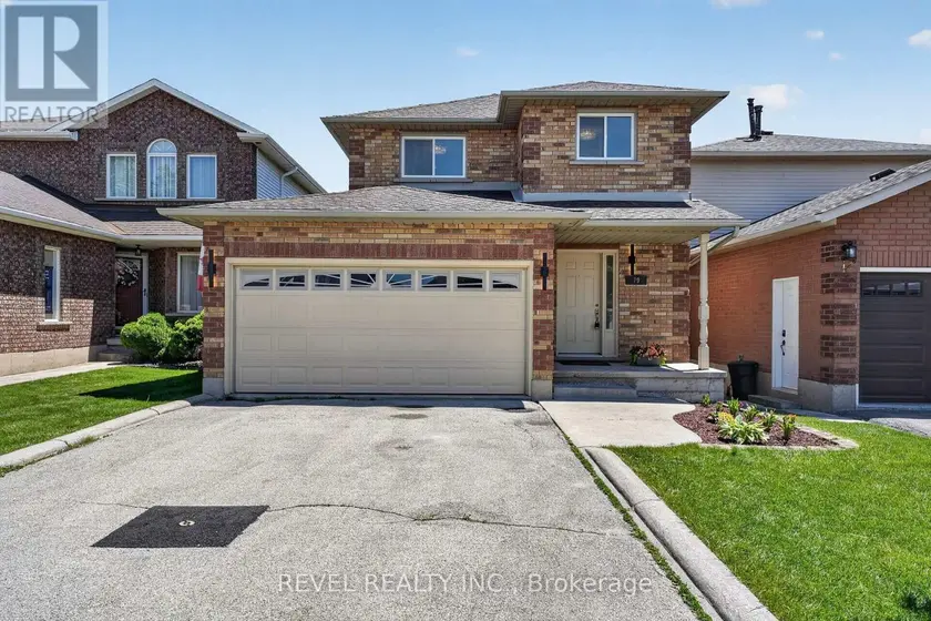 Detached at 79 LYNNETTE DRIVE, Hamilton