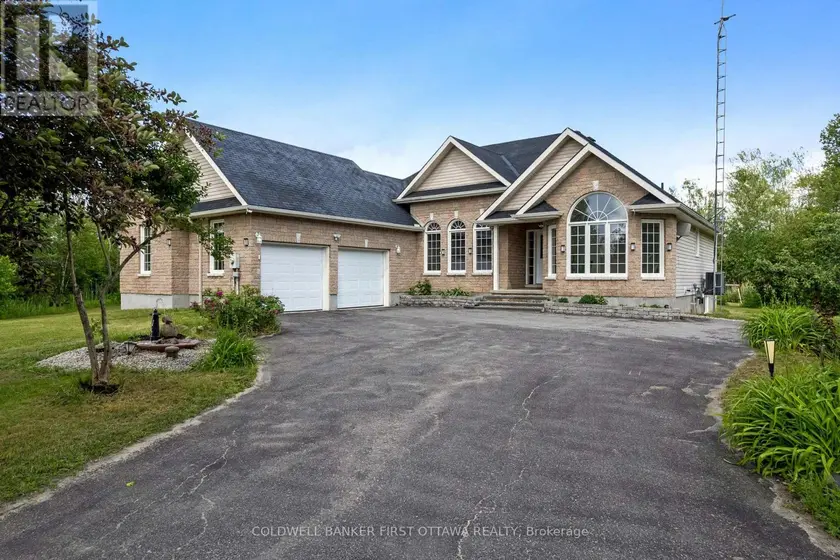 Detached at 11 RIDEAU CROSSING CRESCENT, North Grenville
