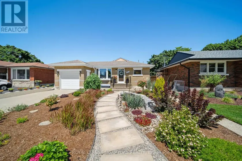 Detached at 1037 CLARE AVENUE, Cambridge