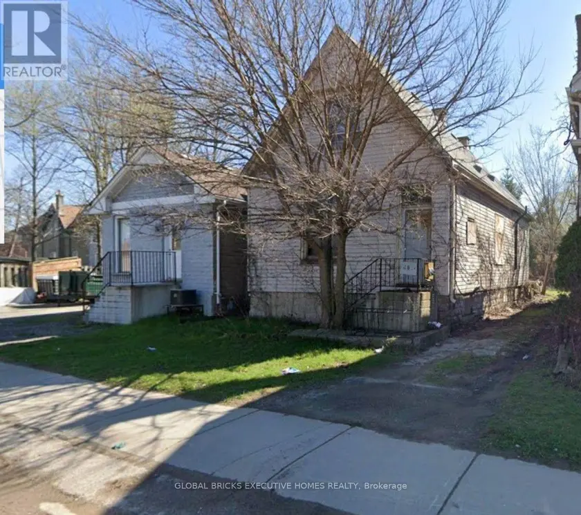 Detached at 188 WHARNCLIFFE ROAD S, London South (South F)