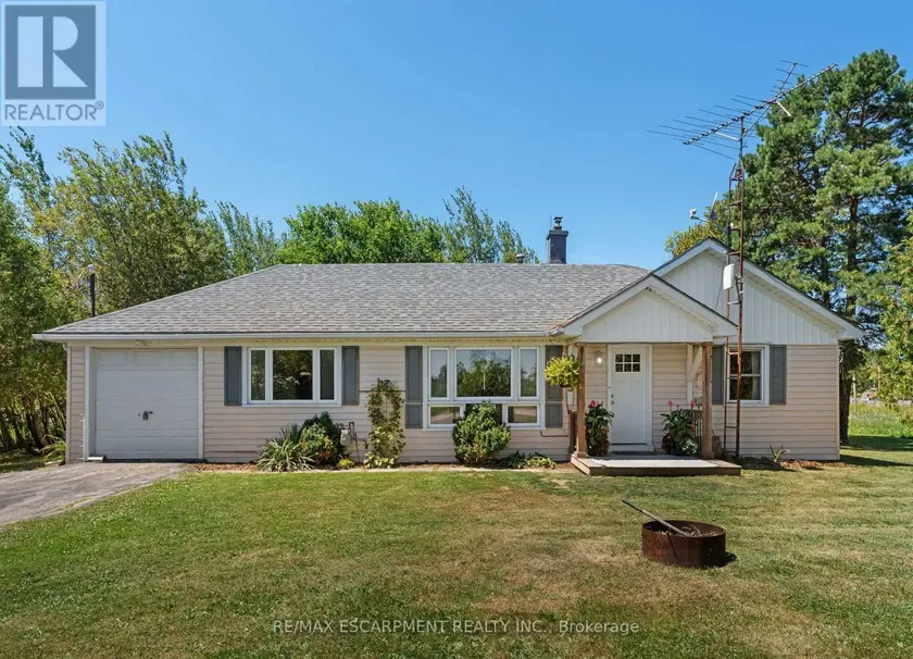 Detached at 3 BOUSFIELD LANE, Haldimand