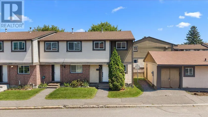 Townhouse at 2701 PIMLICO CRESCENT, Ottawa