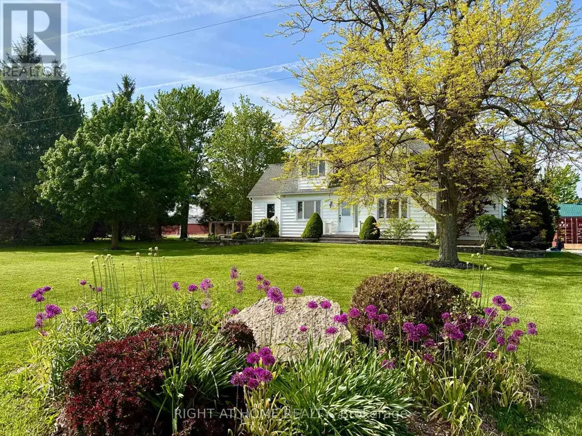 Detached at 8192 PETROLIA LINE, Brooke-Alvinston