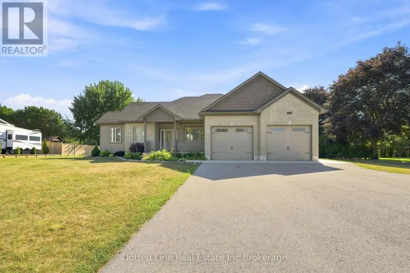 Detached at 3677 59 HIGHWAY, Norfolk