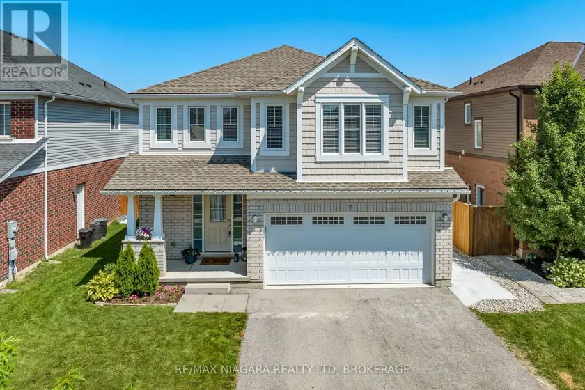 Detached at 7 RILEY AVENUE, Pelham