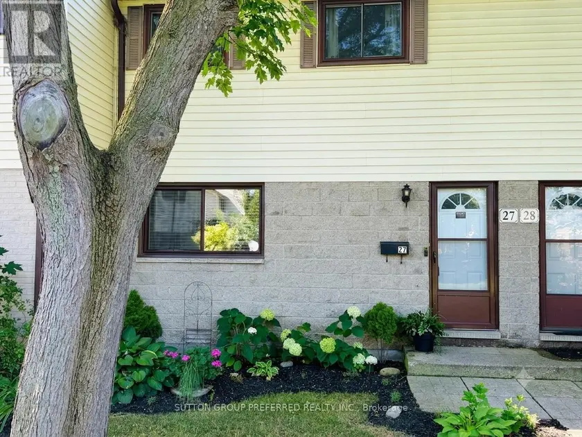 Townhouse at 27 - 825 DUNDALK DRIVE, London South