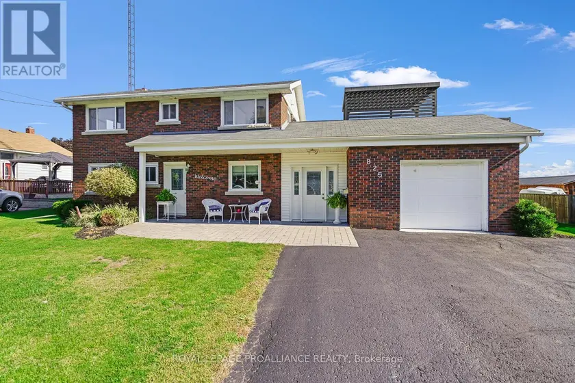 Detached at 825 JOSEPH STREET, Edwardsburgh/Cardinal