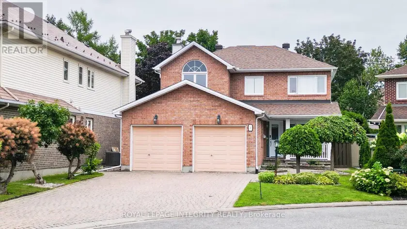 Detached at 4 GLENARDEN COURT, Ottawa