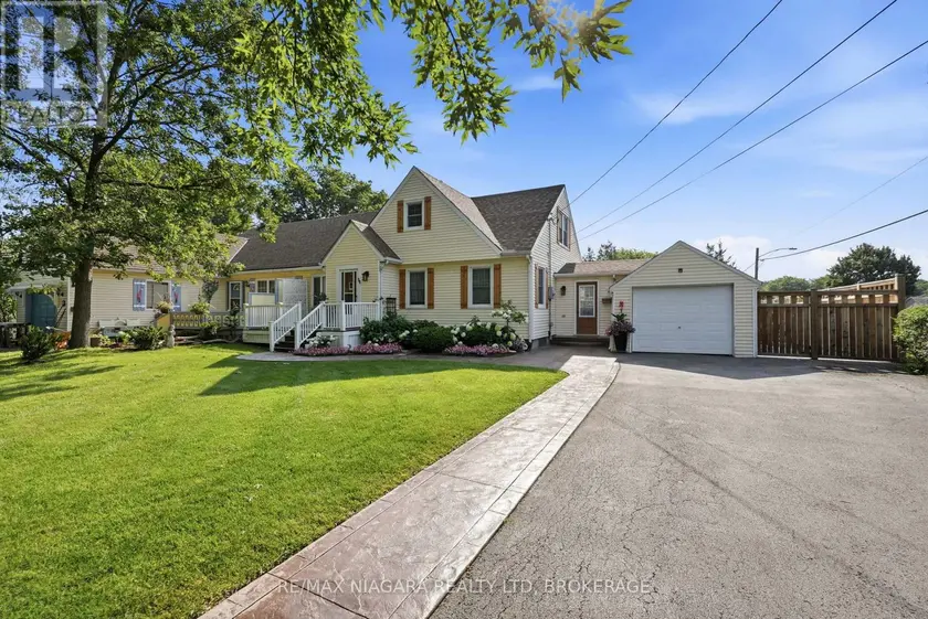 Semi-Detached/Link at 54 FAIRVIEW ROAD, Grimsby (Grimsby Beach)