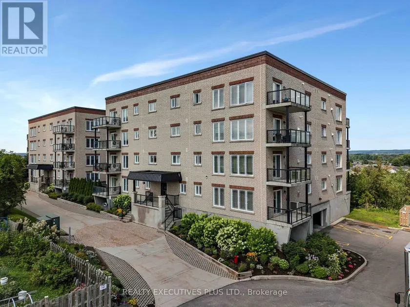 Apartment at 103 - 2376 ALBERT STREET, Clarence-Rockland