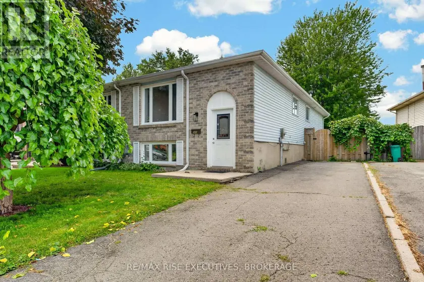 Semi-Detached/Link at 385 MELANIE AVENUE, Kingston