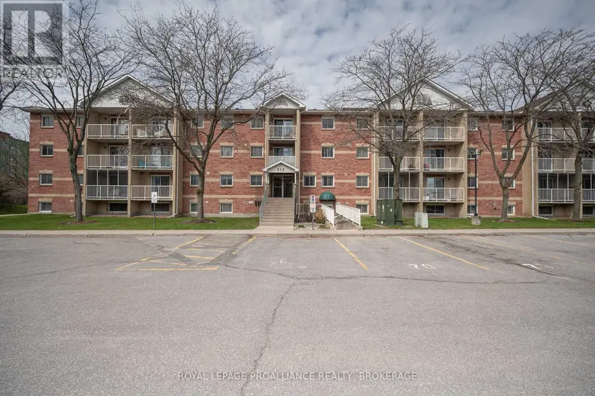 Apartment at 313 - 310 KINGSDALE AVENUE, Kingston