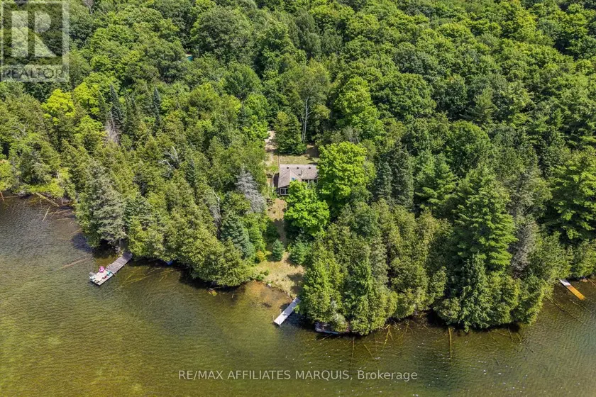 Detached at 1015 PENYCK  LAKE LANE, Frontenac