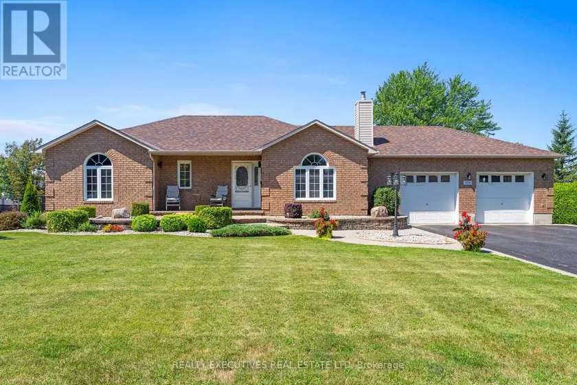 Detached at 434 QUEEN STREET, North Dundas