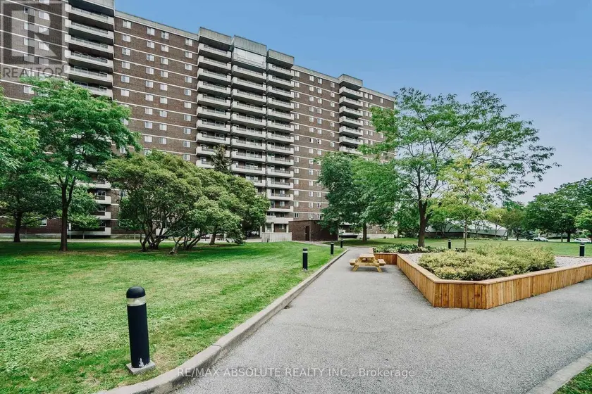 Apartment at 1208 - 1705 PLAYFAIR DRIVE, Ottawa