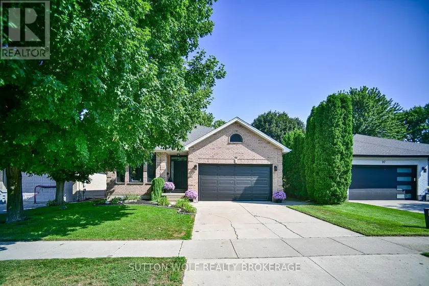 Detached at 95 MIDDLESEX DRIVE, Strathroy-Caradoc