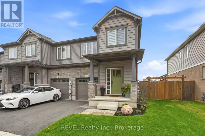 Townhouse at 11 LYMBURNER STREET, Pelham
