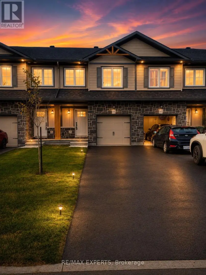 Townhouse at 95 WHITCOMB CRESCENT E, Smiths Falls