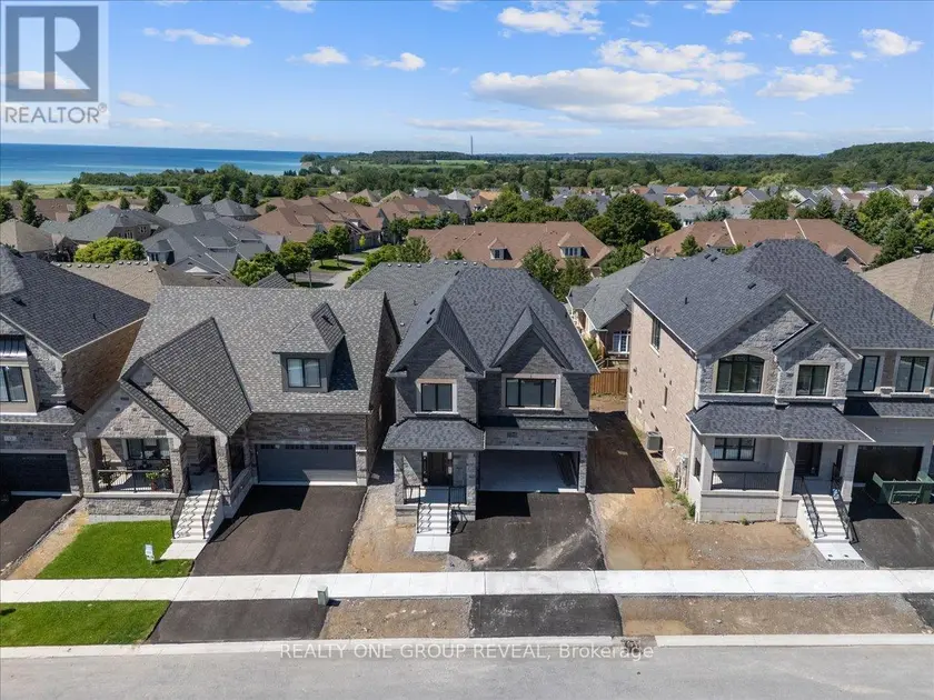 Detached at 9 HOLLAND STREET, Port Hope