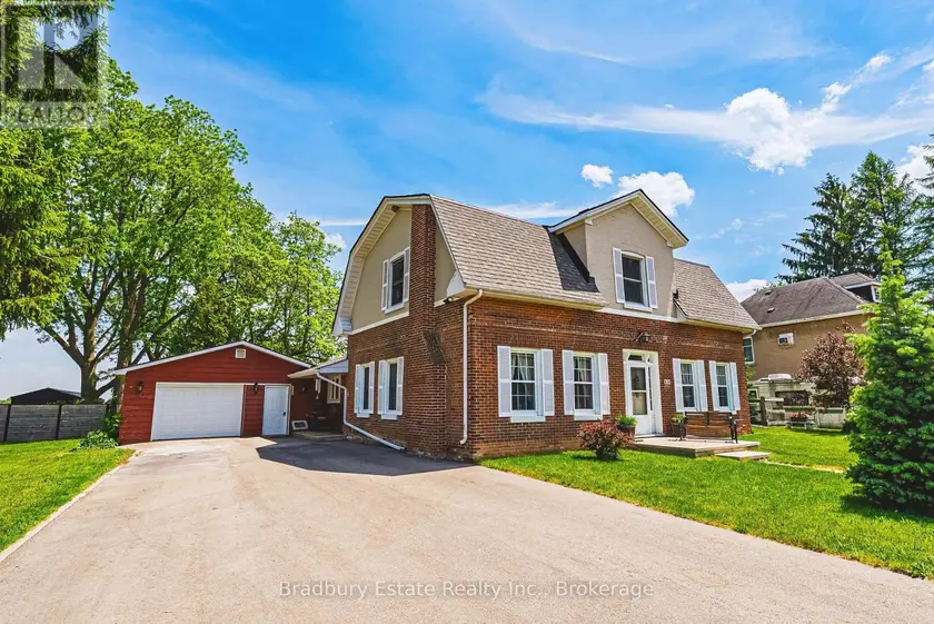 Detached at 670 MOUNT PLEASANT ROAD, Brant