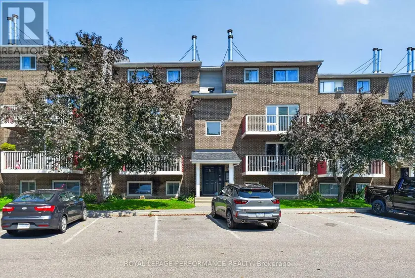 Apartment at 502 - 1589 ST BERNARD STREET, Ottawa