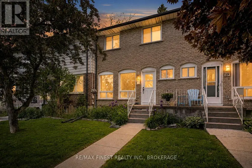 Townhouse at 14 - 30 ADDINGTON STREET, Loyalist