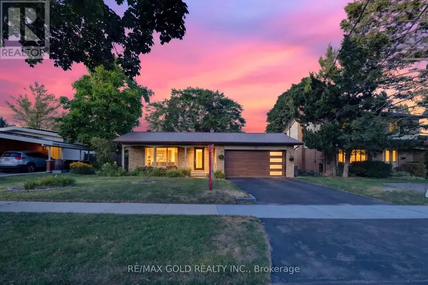 Detached at 16 MONTEREY ROAD, Kitchener