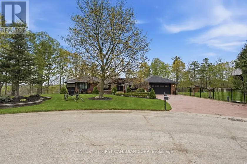 Detached at 2314 LIME KILN DRIVE, London
