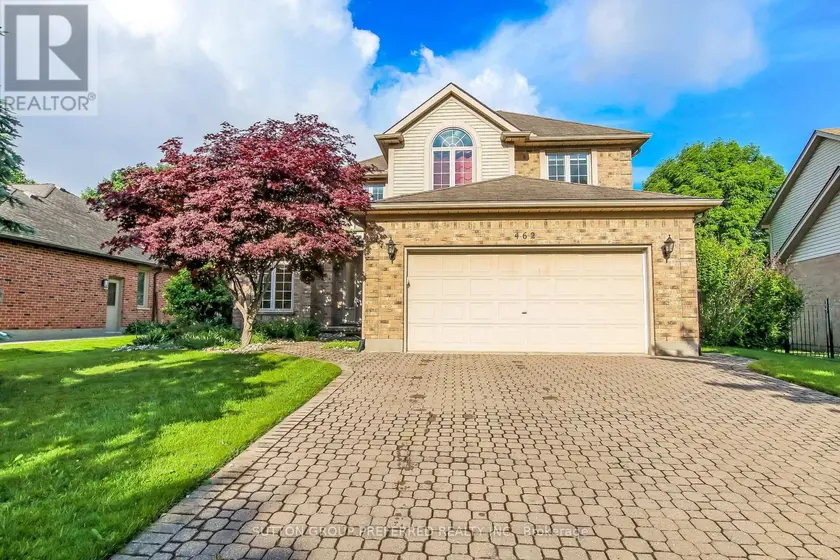 Detached at 462 AMBLESIDE DRIVE, London North