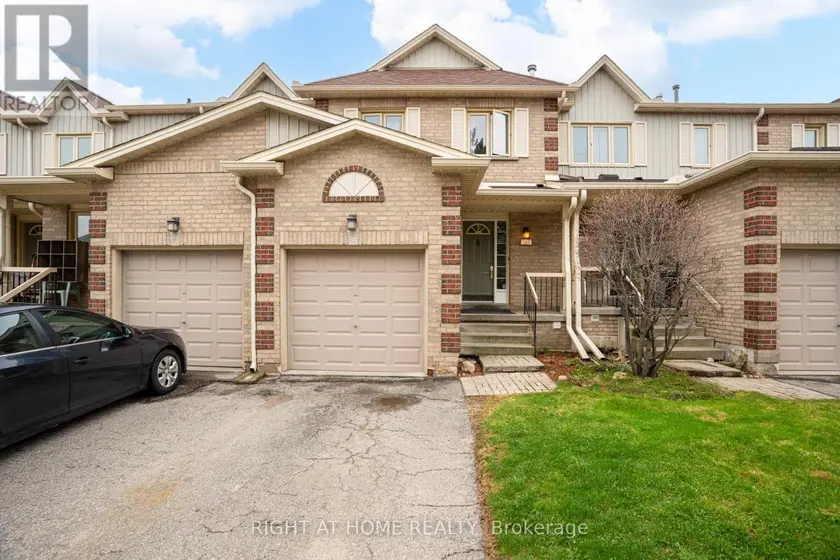 Townhouse at 163 - 302 COLLEGE AVENUE W, Guelph