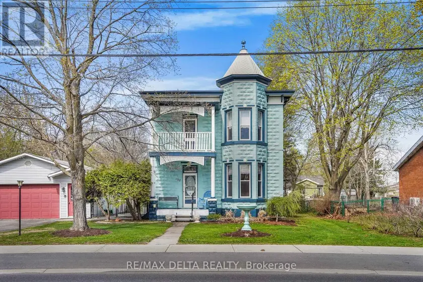 Detached at 132 HIGH STREET, Champlain