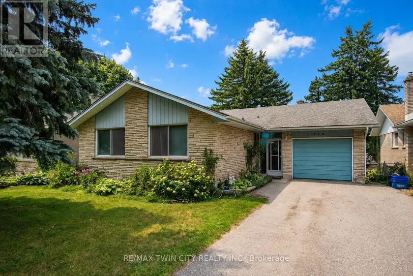 Detached at 124 CARWOOD AVENUE, Kitchener