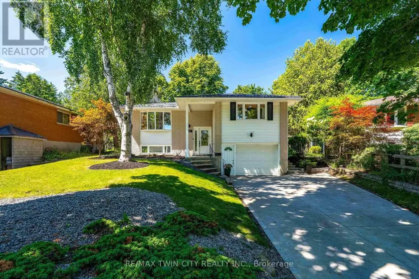Detached at 581 GLENDENE CRESCENT, Waterloo