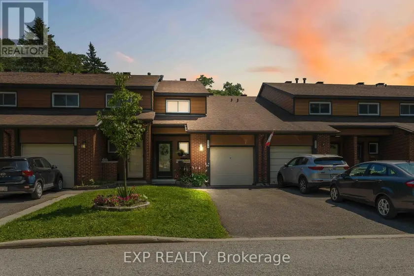 Townhouse at 52 - 2078 ORIENT PARK DRIVE, Ottawa