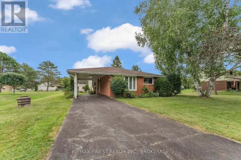 Detached at 21 GREENFIELD PARK, Belleville