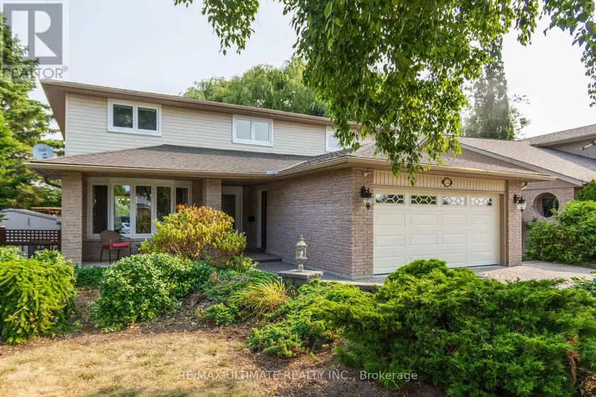 Detached at 34 BRIARWOOD CRES CRESCENT, Belleville