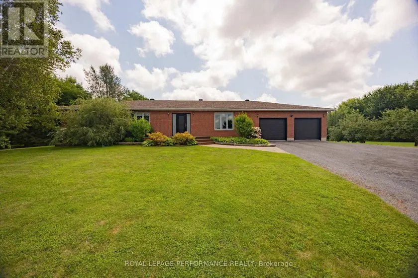 Detached at 3610 CLOVERSIDE ROAD, North Stormont