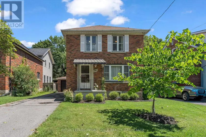 Detached at 201 WILLINGDON AVENUE, Kingston