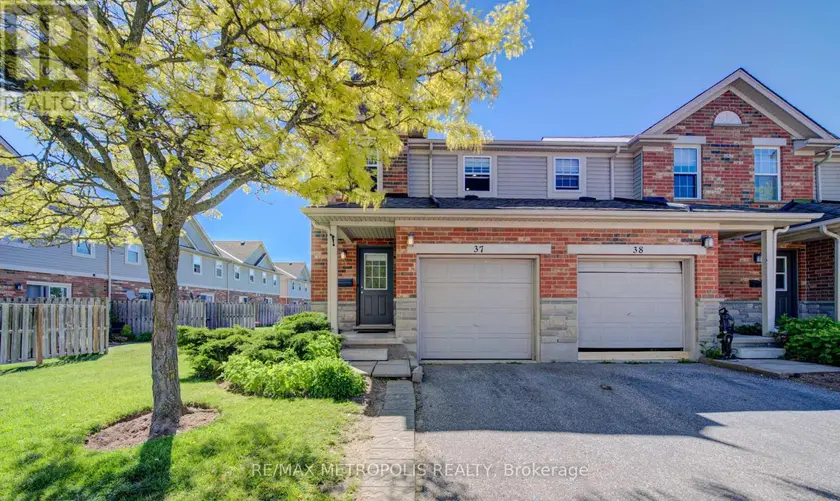 Townhouse at 37 - 124 GOSLING GARDENS, Guelph