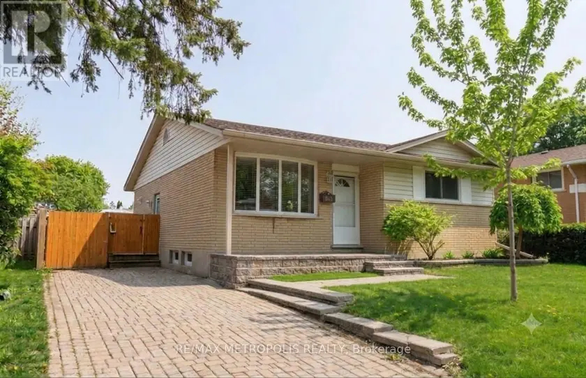 Detached at 615 DOGWOOD LANE, Waterloo
