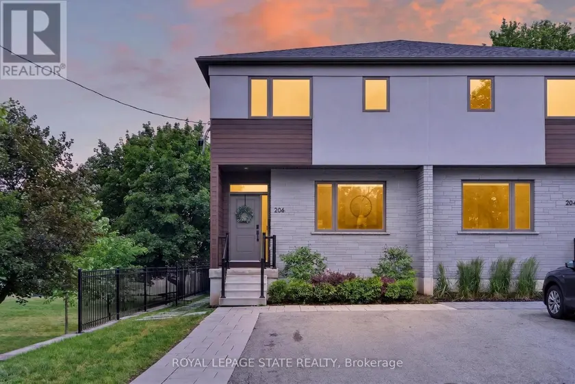 Semi-Detached/Link at 206 CANADA STREET, Hamilton