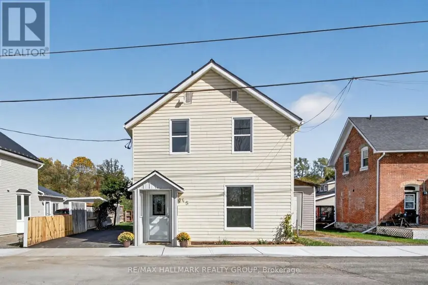 Detached at 45 CARLETON STREET, Mississippi Mills