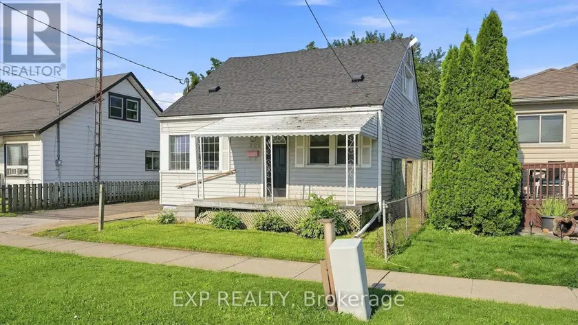 Detached at 225 GRANTHAM AVENUE, St. Catharines