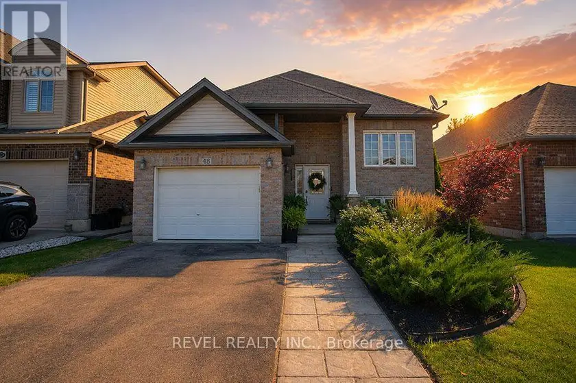 Detached at 48 NIGHTINGALE DRIVE, Brantford