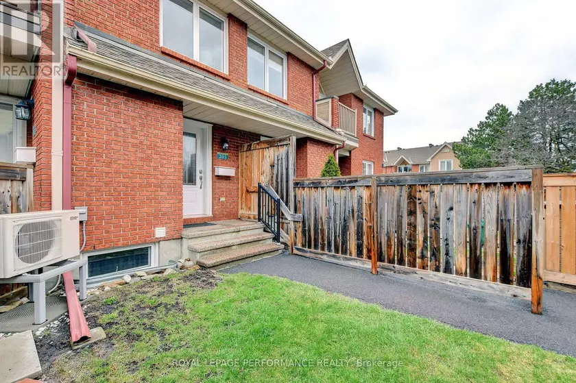 Townhouse at 203 - 1760 CABARET LANE, Ottawa