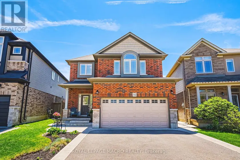 Detached at 32 DULGAREN STREET, Hamilton