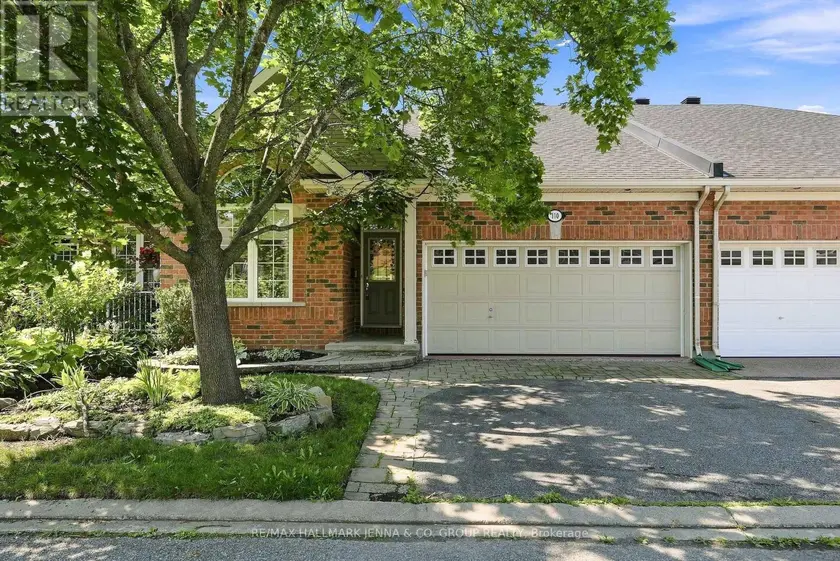 Townhouse at 110 HEATHERCREST PRIVATE, Ottawa