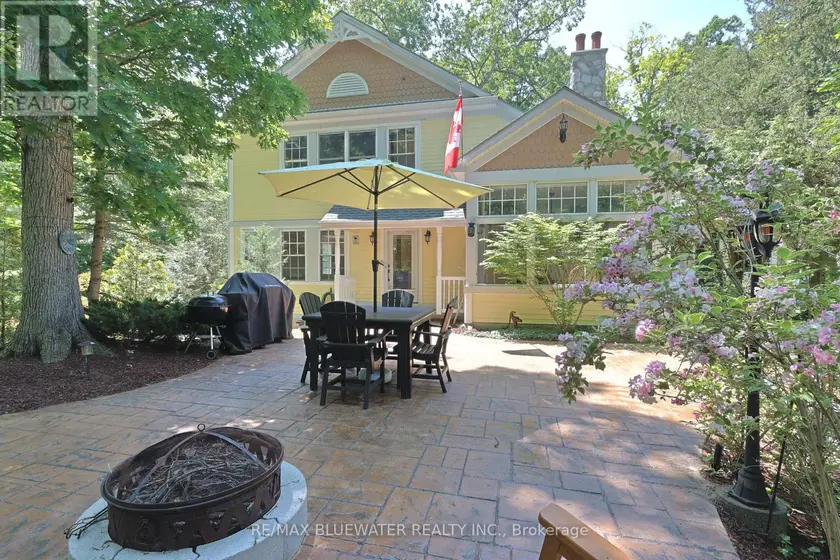 Detached at 5 PHILLIP STREET, South Huron