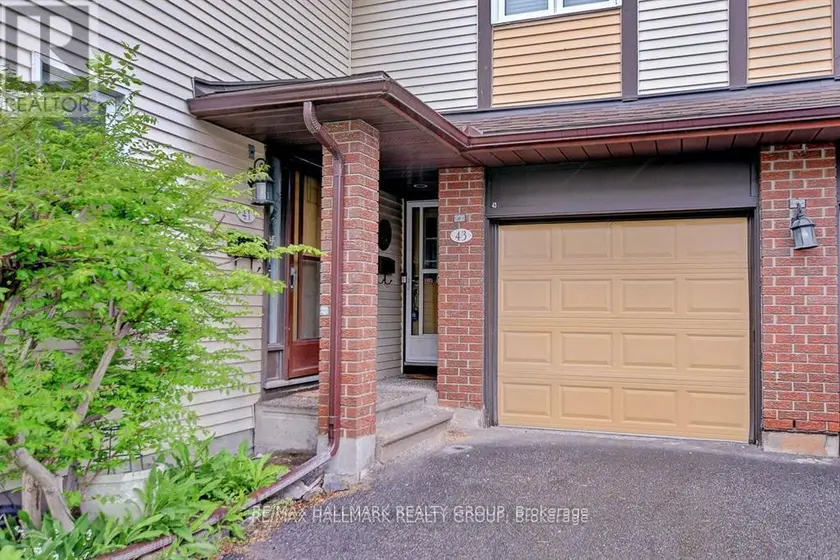 Townhouse at 43 - 43 HAXBY PRIVATE, Ottawa